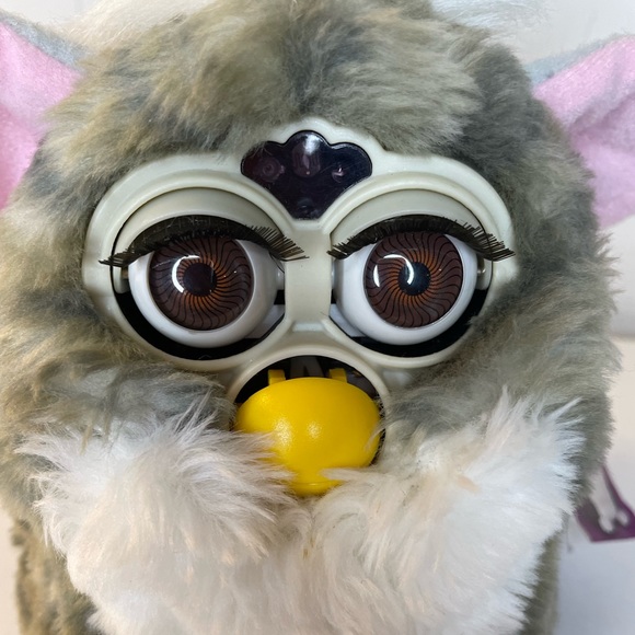 Vintage Furby 1998 Tiger 70-800 Grey White Pink Ears Brown Eyes Working! - Picture 2 of 7
